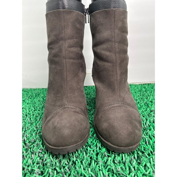 Juicy Couture Suede Ankle Boots Block Heel Gold Zipper Accents Booties size 8.5 - Picture 3 of 7